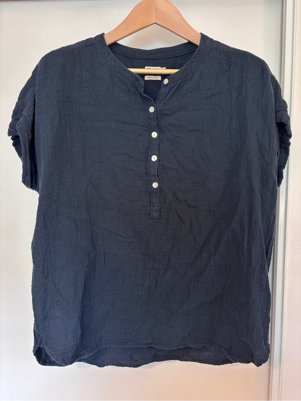 Faherty Dream Desmond Top Size Large Navy Henley Short-Sleeve Double Gauze Soft - Picture 2 of 9